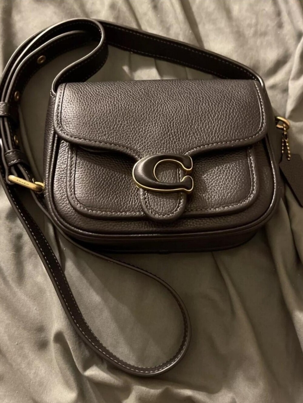 Authentic Coach Tabby 19 Black Messenger Leather Crossbody